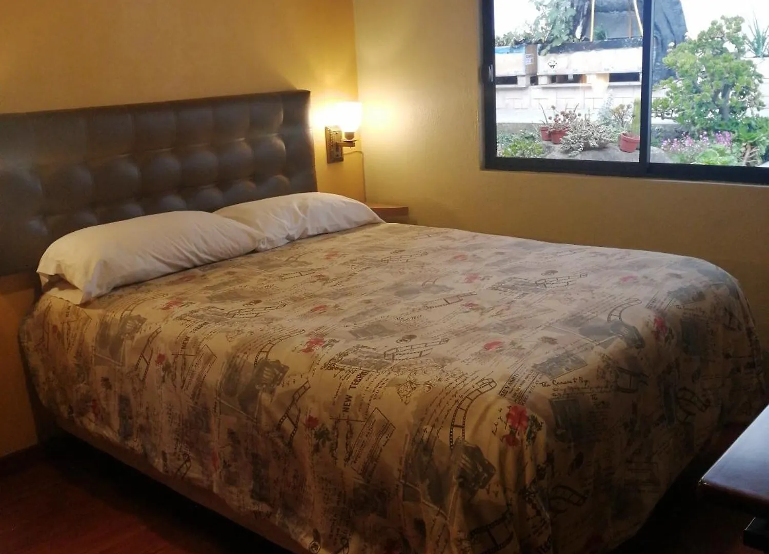Bed and Breakfast Casatodosantos Cuenca