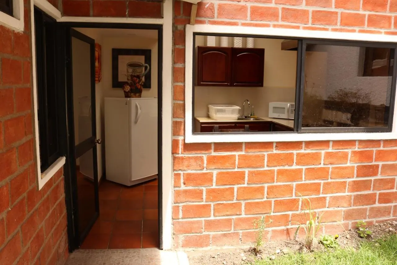 Casatodosantos Bed & Breakfast Cuenca 0*,