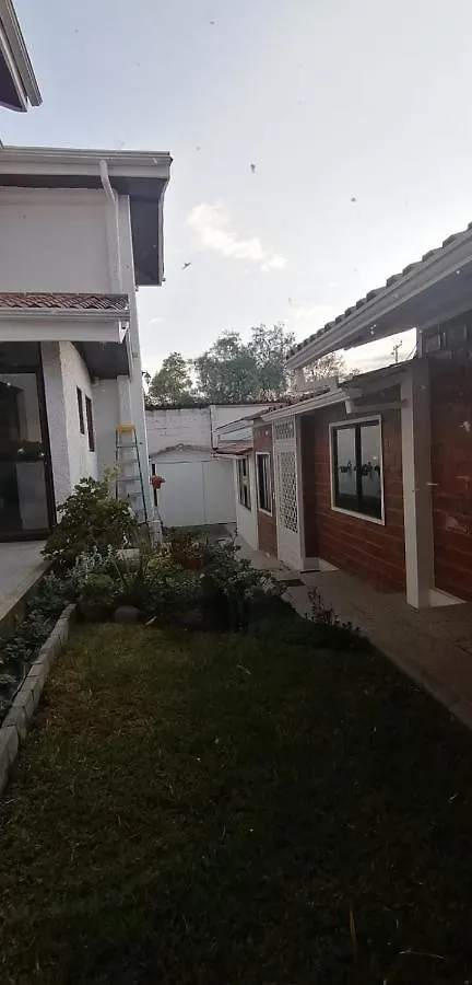 Casatodosantos Bed & Breakfast Cuenca