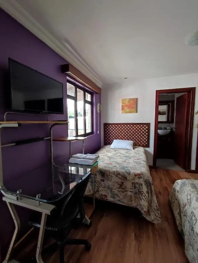 Casatodosantos Bed & Breakfast Cuenca 0*,